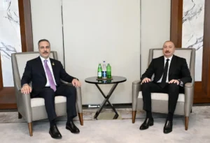 İlham Əliyev Türkiyənin xarici işlər nazirini qəbul edib